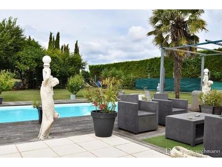 vente maison piscine à aigrefeuille-d'aunis (17290) : à vendre piscine / 124m² aigrefeuill