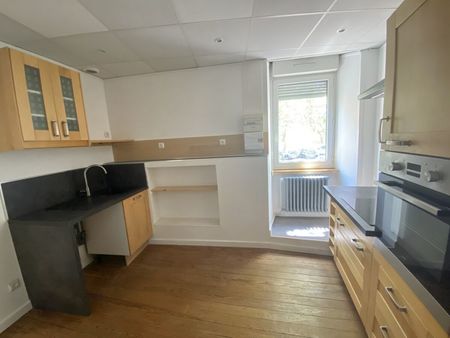 vente appartement 2 pièces 41m2 privas 07000 - 60000 € - surface privée