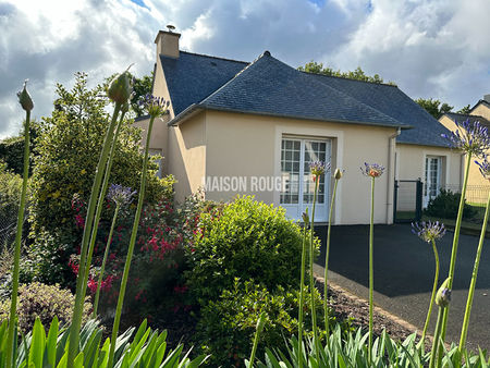 maison de plain pied sur jardin privatif de 584 m²