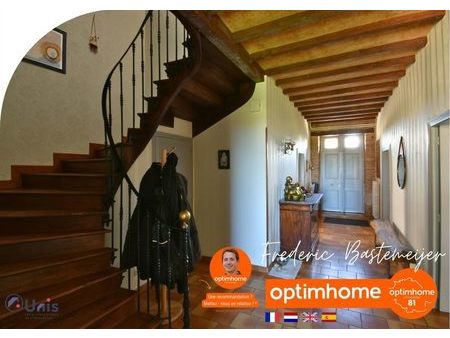 vente maison 8 pièces 302 m²