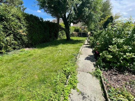 guines maison 3 chambres avec un beau jardin et garage