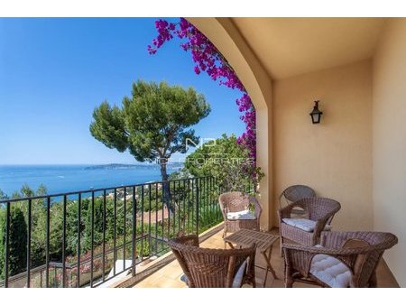 villa de charme 5 pièces avec piscine et accès direct à monaco