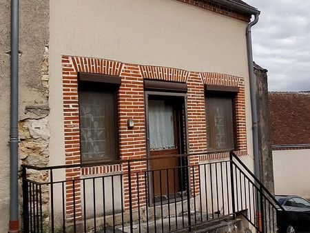 maison de bourg rénovée avec 2 chambres