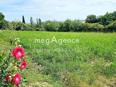 vente terrain 1470 m²