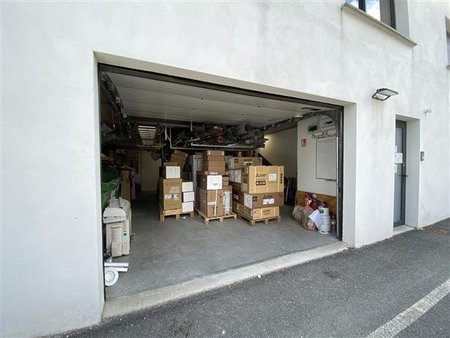 location local d'activités gradignan 180 m²