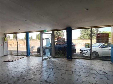 location commerce poitiers 500 m²