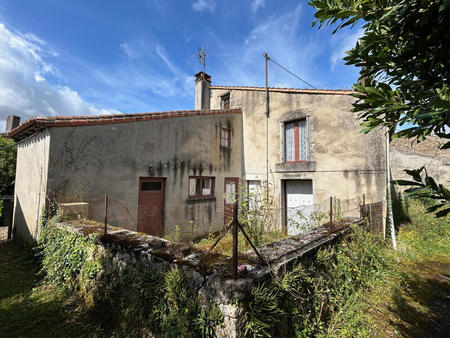 vente maison à sanxay (86600) : à vendre / 184m² sanxay