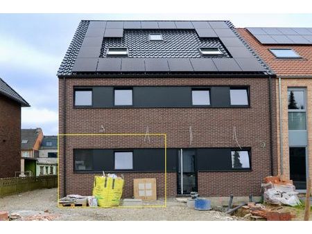 energiezuinig gelijkvloersappartement met 1 slaapkamer  terras en 2 autostaanplaatsen