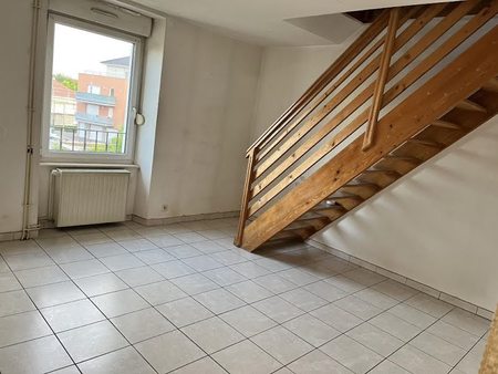 location appartement 3 pièces 69 m²