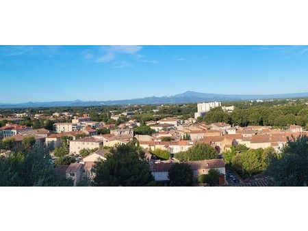 maison sur la colline vue imprenable 4 chambres