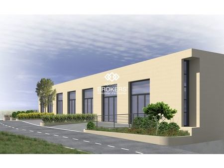 local commercial 375 m² fréjus