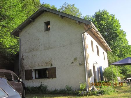 maison en zone naturelle de moyenne montagne