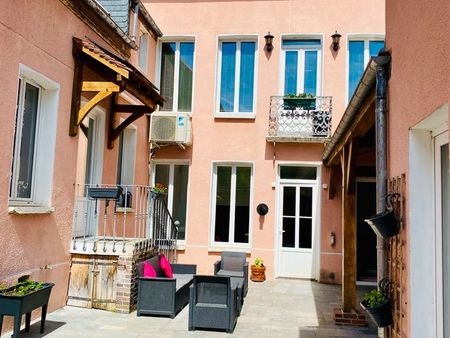 maison de caractère au cœur de villeneuve l’archevêque avec espaces uniques