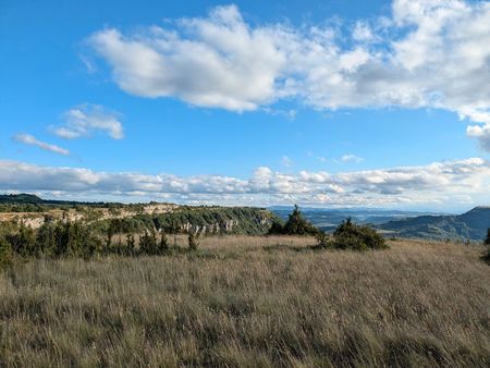 vends terrain avec grange en pierre