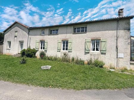 maison 235 m² nanteuil en vallee