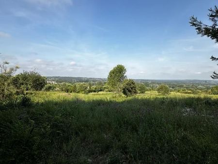 terrain 600 m² montfrin