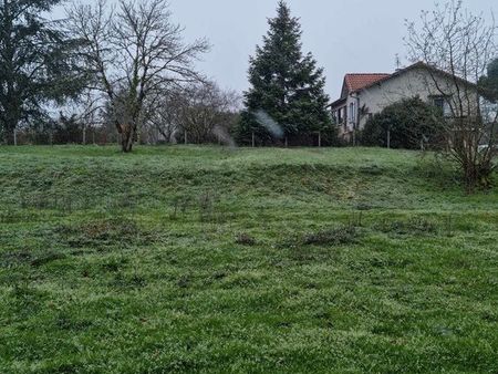 terrain constructible 1055 m2