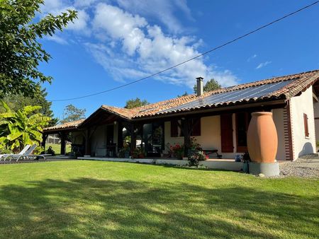 ancienne ferme gersoise rénovée