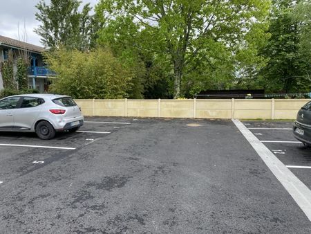 parking 12 m² gujan mestras