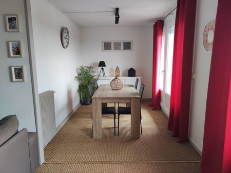 particulier vend appartement t3 73 m2 (exposé plein sud / balcon)