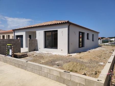 villa 4 pièces 100 m²