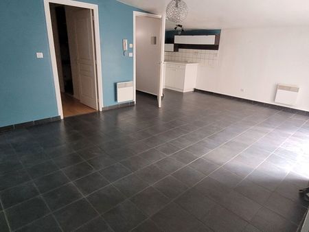 immeuble 5 pièces 327 m²