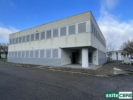 bureaux 650 m²