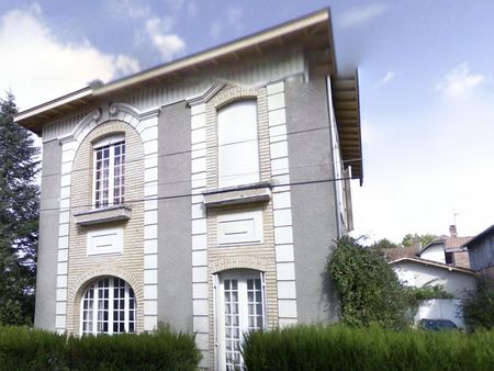 maison 8 pièces 155 m²