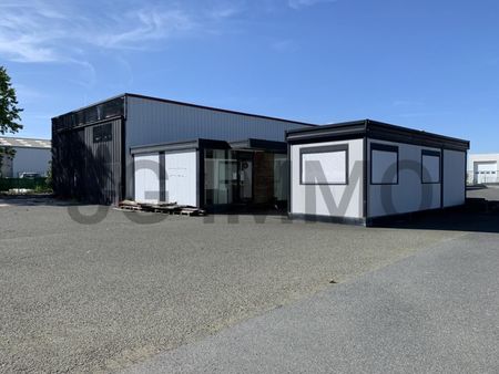 local commercial 525 m²