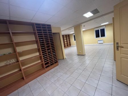 bureaux 188 m²