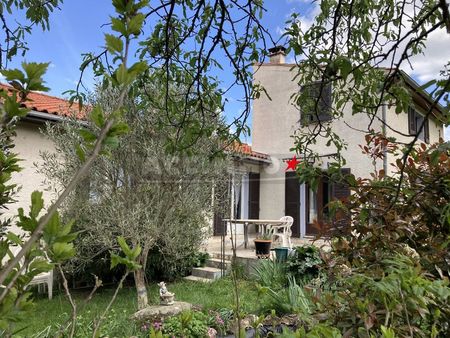 villa 7 pièces 145 m²