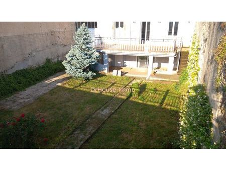 magnifique appartement familial avec terrasse et garage au cœur du puy-en-velay