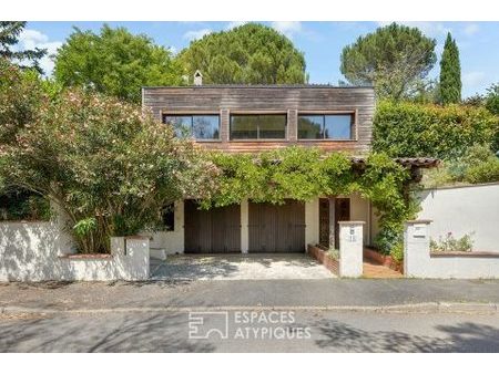 maison rénovée avec piscine et vue à montrabé