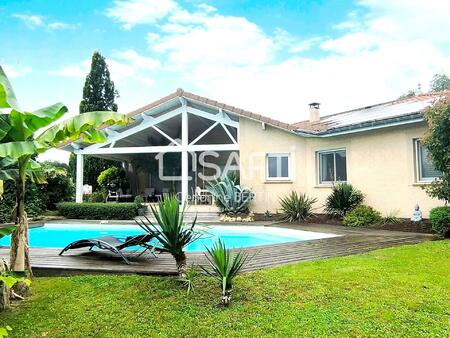 maison de charme à tossiat avec piscine et grand terrain