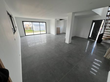 location maison 170 m2