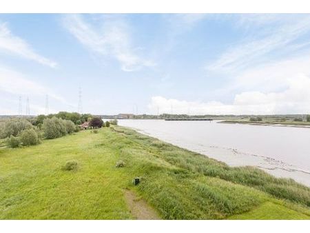 2 slaapkamer-appartement aan het water in rupelmonde