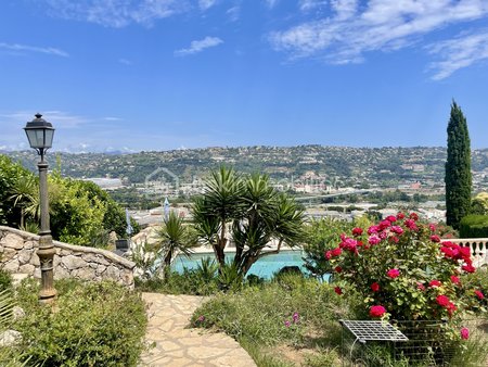 maison de 240 m² à saint-laurent-du-var