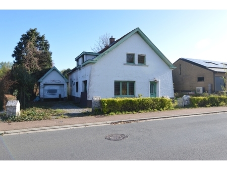 huis te koop in hever met 2 slaapkamers