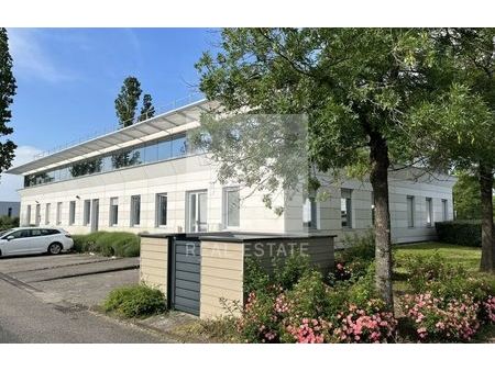 location bureau 192 m² bron (69500)