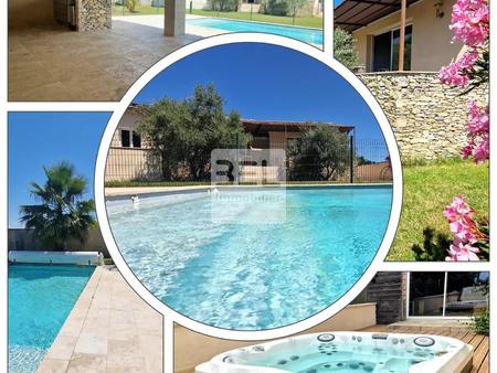 belle villa plain pied 4 chambres et piscine