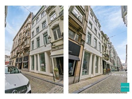 prachtige unieke verhuring  2 appartementen en een handelsgelijkvloers te 1000 brussel. ■