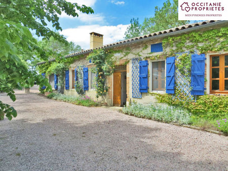 maison de caractère - 3 chambres - piscine - terrain 8600m2