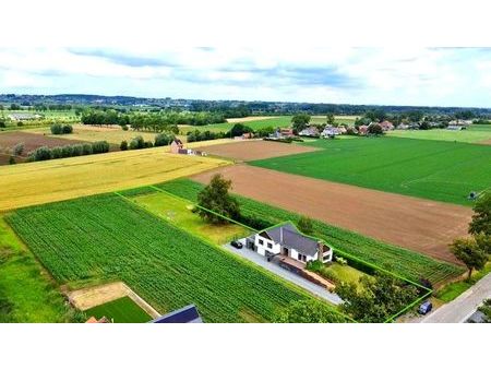 alleenstaande woning met afzonderlijke praktijkruimte te ...