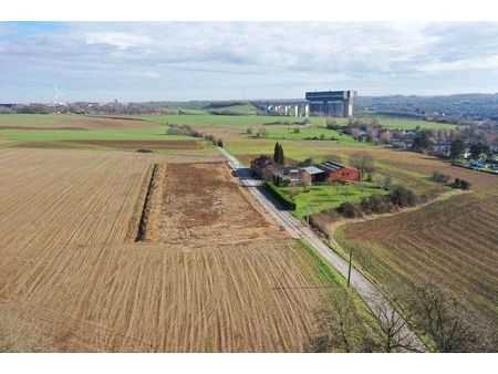 perceel grond voor het bouwen van halfopen bebouwing