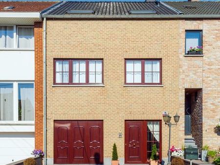 maison 3 chambres - jardin - garage -parking