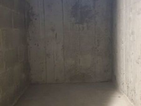 location cave 4m² idéal pour box de stockage  garde-meuble