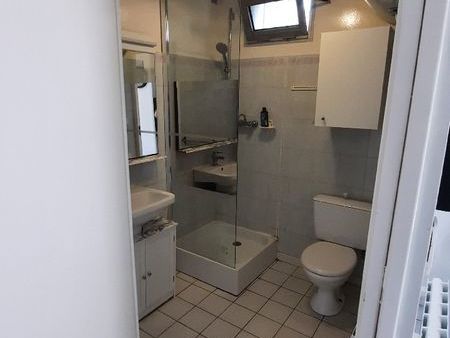 studio / 22m² / villepinte (rer b)