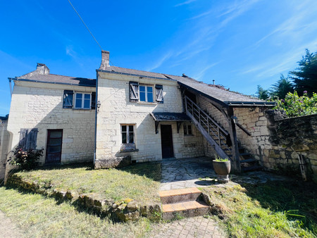 opportunité de rénovation à chinon  une charmante maison en pierre de tuffeau avec dépenda