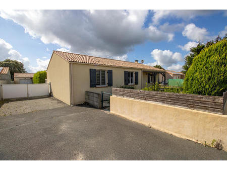 vente maison à froidfond (85300) : à vendre / 101m² froidfond