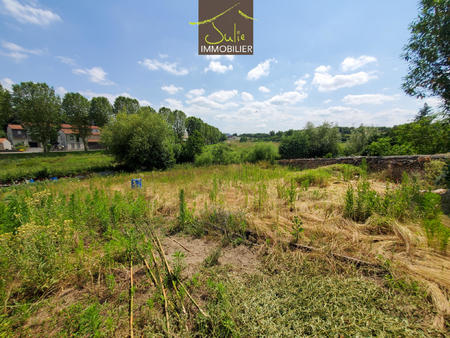 vente terrain à bressuire (79300) : à vendre / bressuire